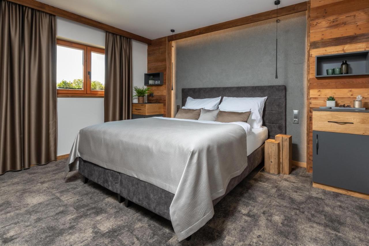 Hotel Kralovka Bedrichov  Ngoại thất bức ảnh